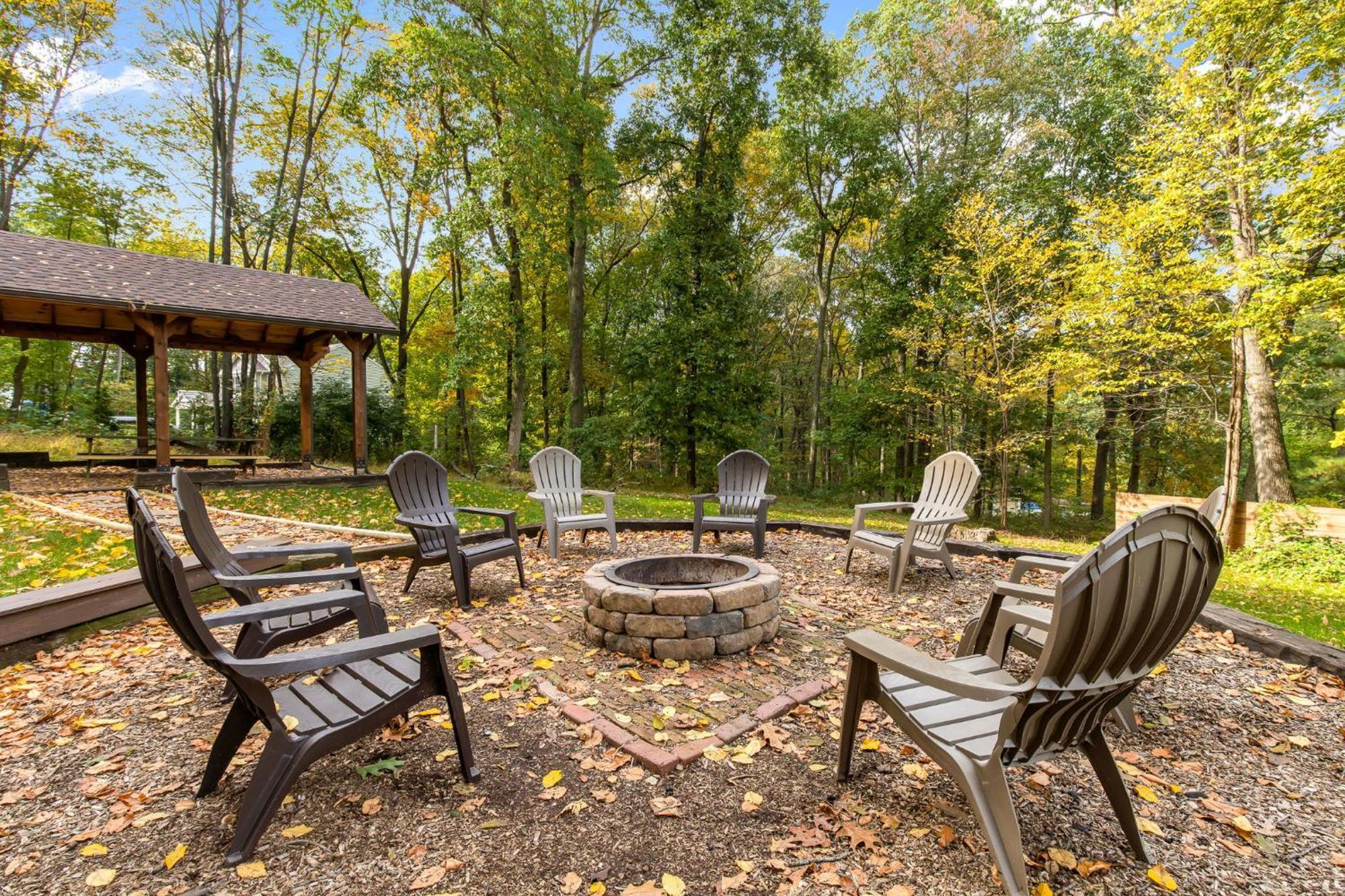 5 Bd W Hottub - Mins To Hunting Hiking & Fishing Leilighet New Providence Eksteriør bilde